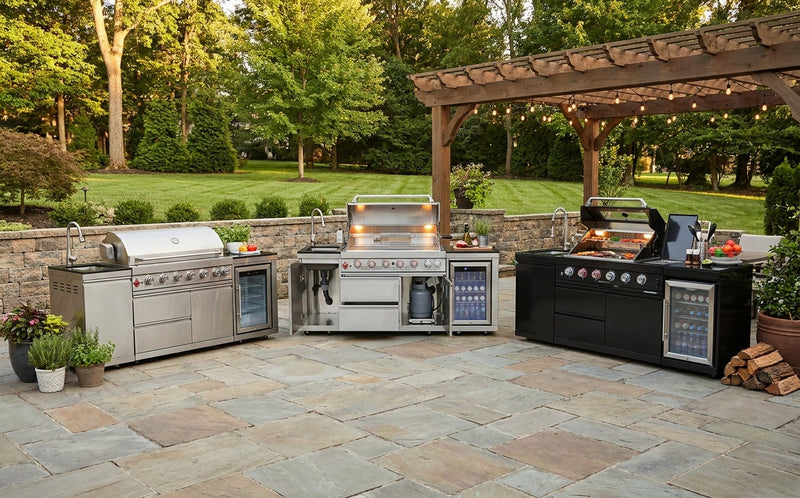 Outdoor Kitchens